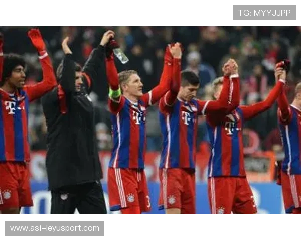 官方：意大利裁判组执法巴黎vs拜仁焦点战，马里亚尼任主裁，巴黎意大利门将