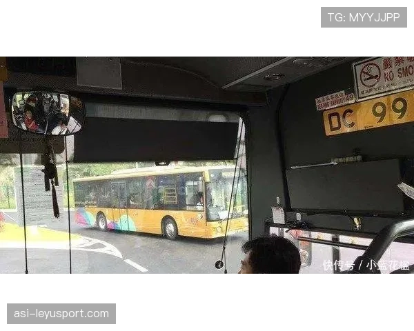 司机梦见大巴迷路找不到球场，梦见大巴没等我就开走了