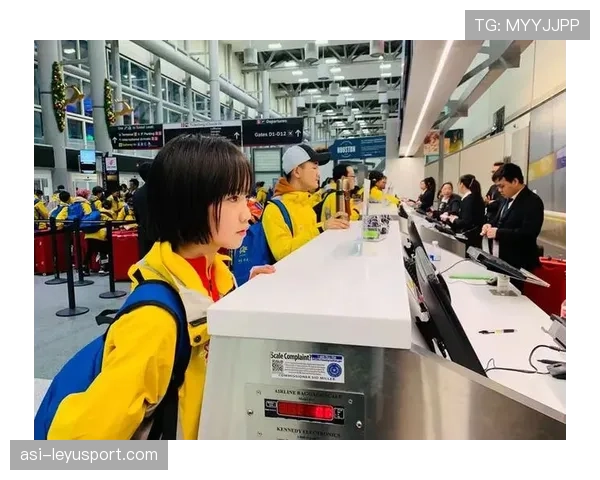 最后一次在更衣室自己的座位上坐着，最后的更衣室 纪录片