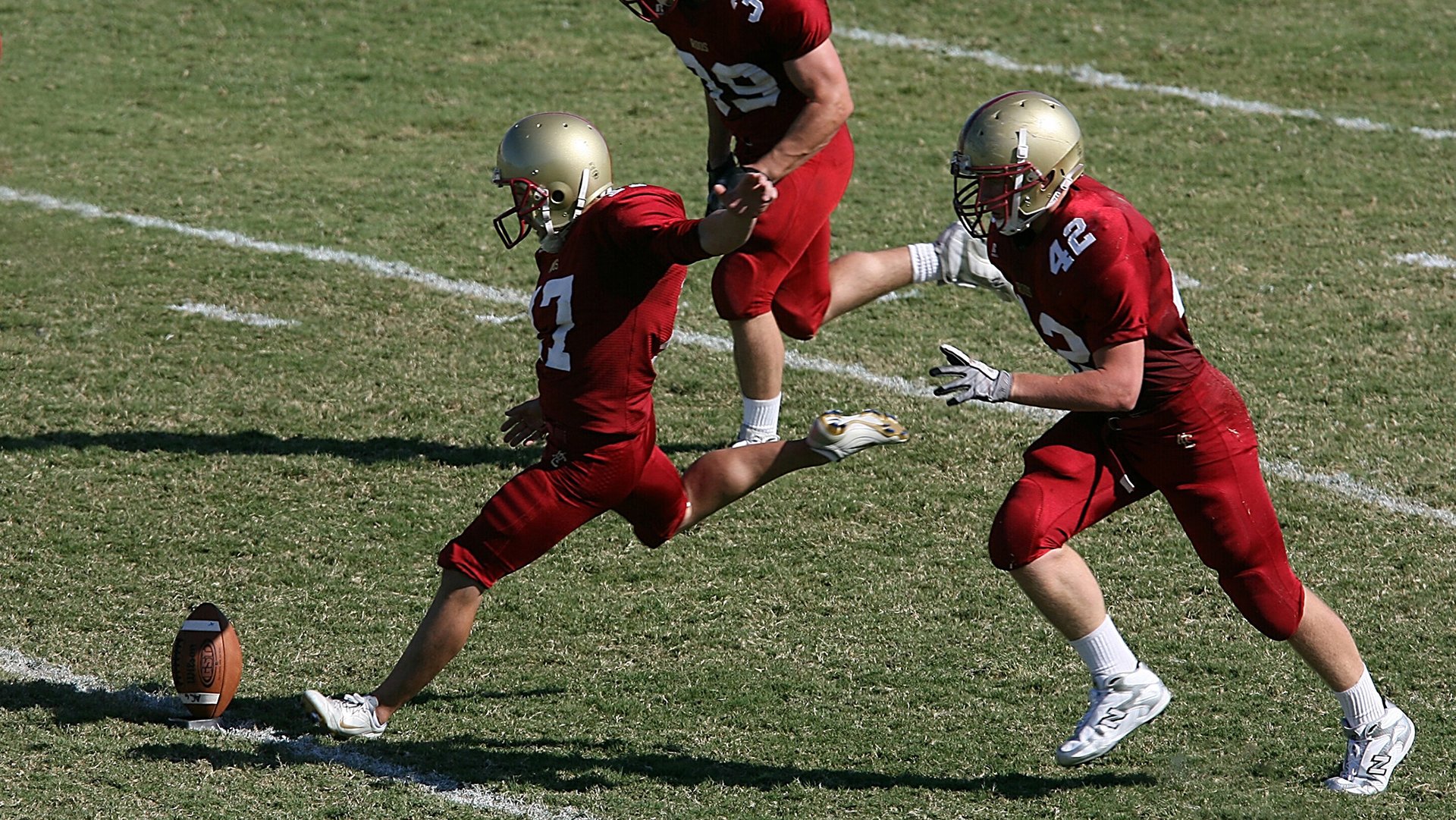 球迷互动活动现场报道，球迷聚集